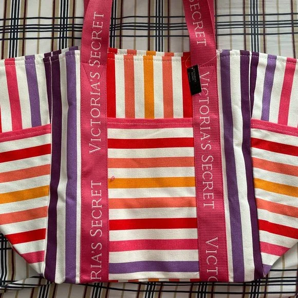 Victoria's Secret Weekender Tote Bag - Picture 4 of 8